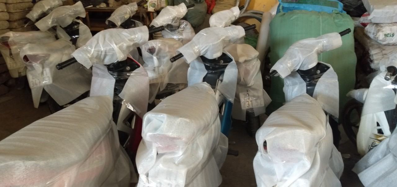 Gửi xe máy Hà Nội Sài Gòn 2022 | Bảng giá & địa điểm nhận xe